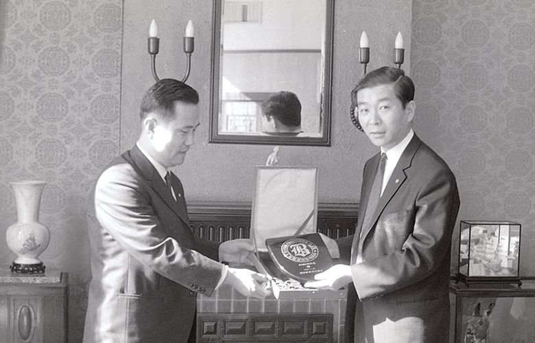 1966 December 6 Technical cooperation contract signed with Japanese company, Yonggaksan
