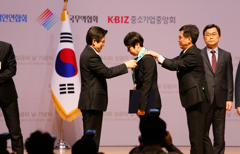 2016 March 16 Boryung Pharmaceutical’ President Kim, Eun-Seong, awarded bronze medal for Industrial Service